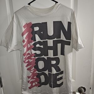 Vintage-Inspired Graphic Tee – Flag Nor Fail Edition Medium